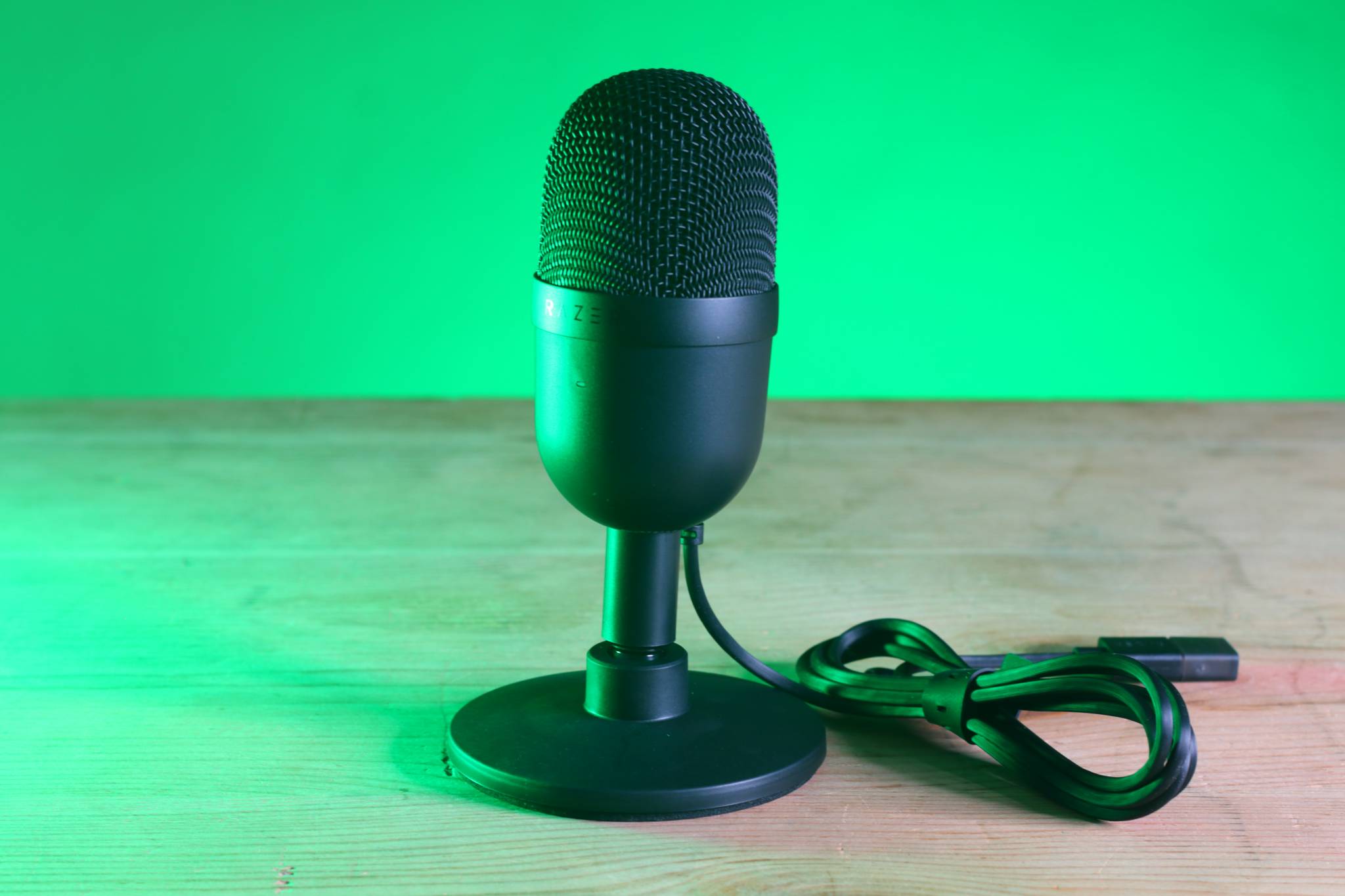 Razer Seiren Mini review unboxing y prueba de grabación en español