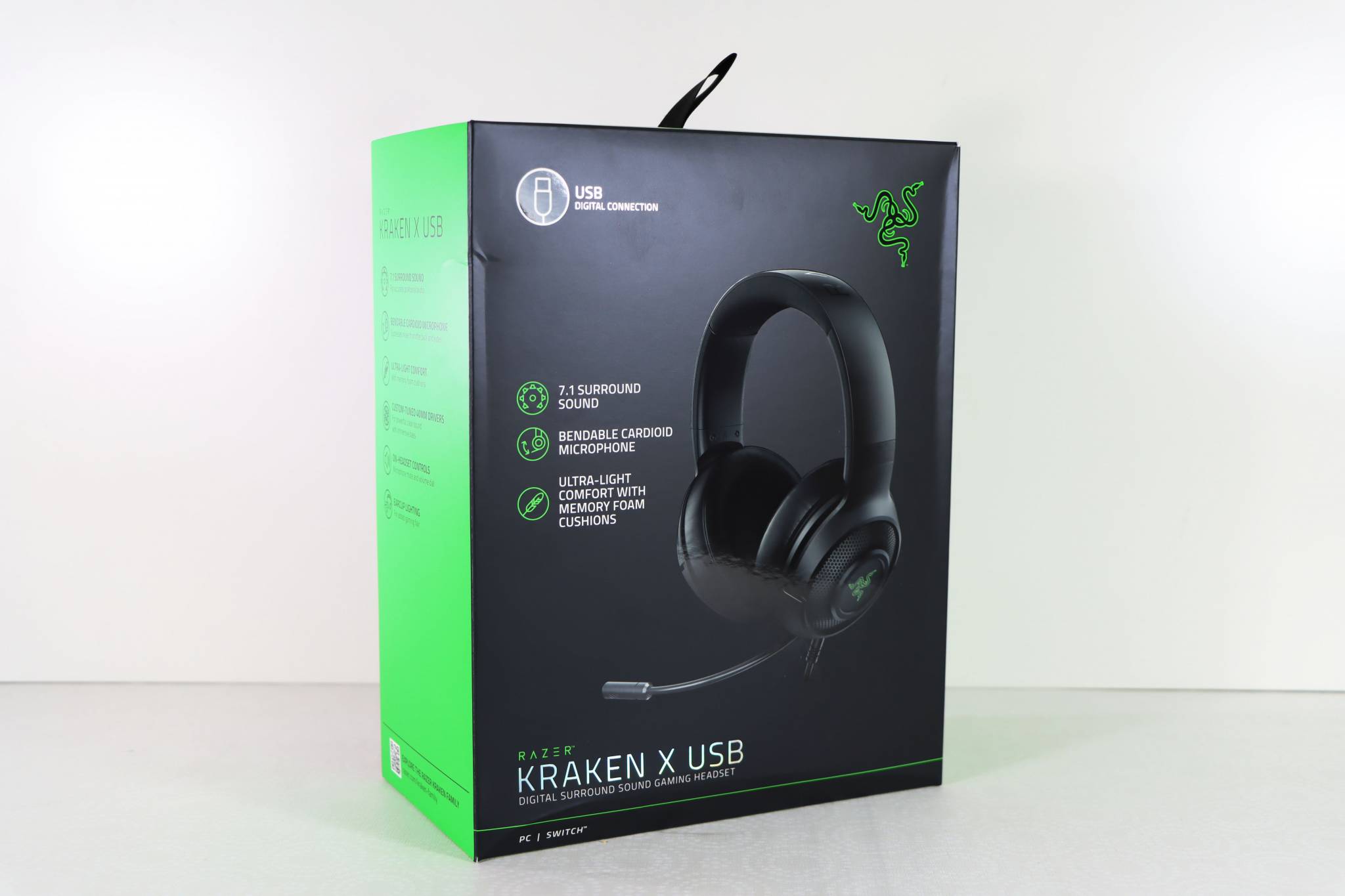  Auriculares para juego Razer Kraken 7.1 Chroma Sound USB 7.1  sonido envolvente con micrófono digital retráctil e Iluminación Chroma,  Verde : Videojuegos